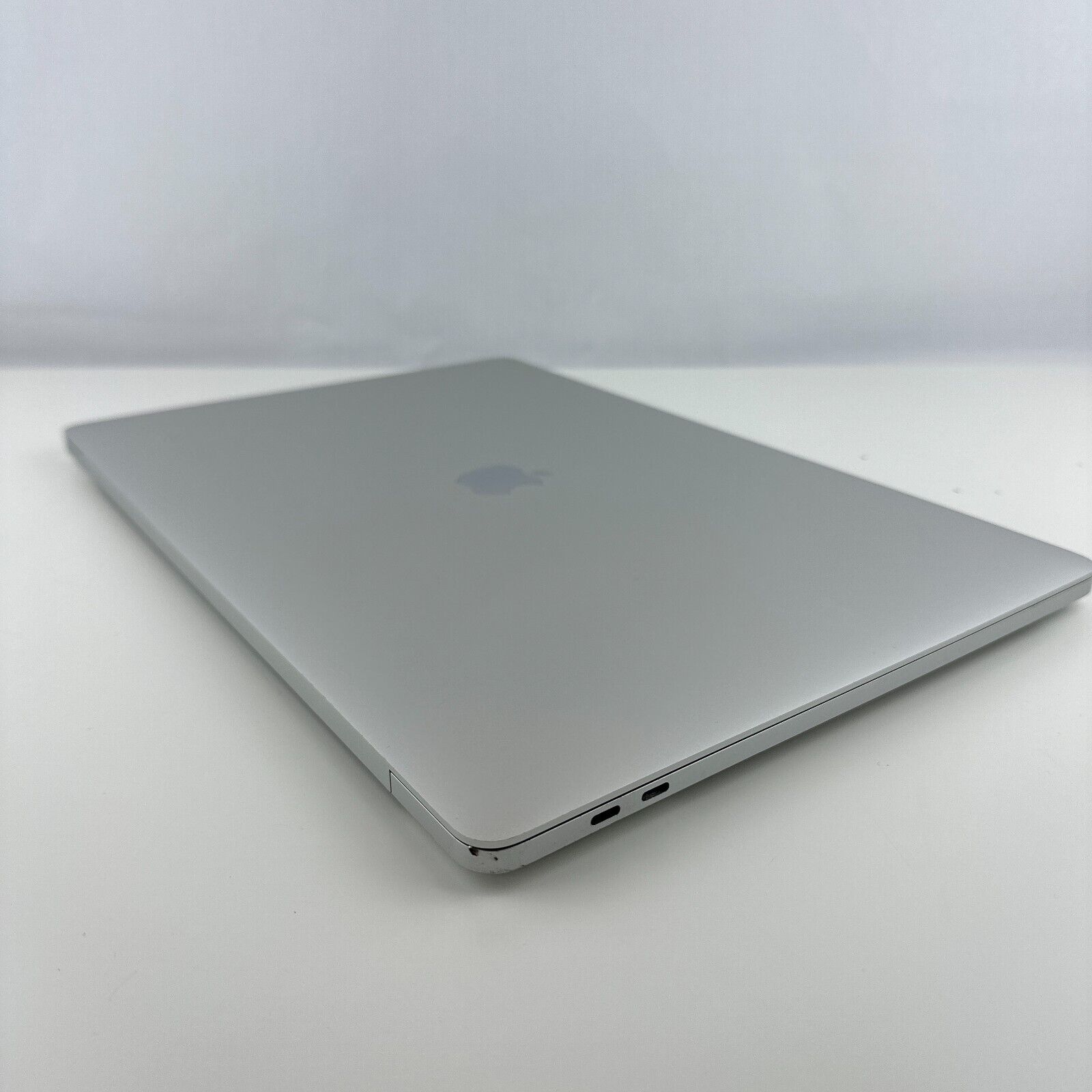 16" Apple MacBook Pro A2141 6-Core i7 | Tahoe |  1 Year Warranty | Magic Keyboard