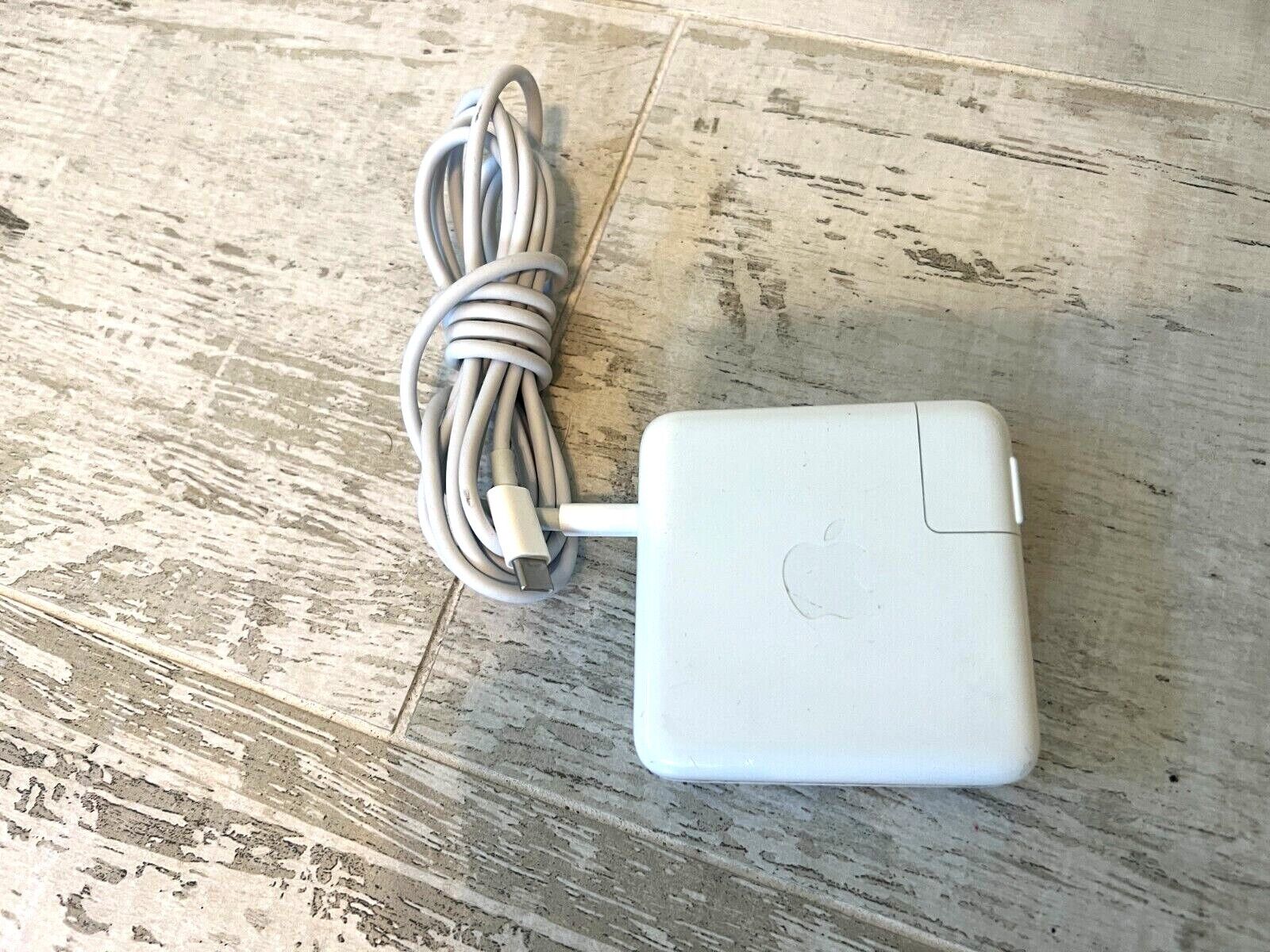 13 Inch Apple MacBook Pro 16GB A1706 | 3.5Ghz Turbo i7 | Touch Bar | Space Gray | Ventura | Warranty